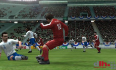 Neue Screenshots zu PES 2011 3D